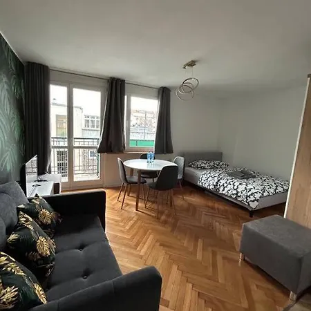 Klimatyczne Gniazdko Przy Rynku *